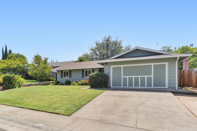 6910 Pintado Ct, Fair Oaks, CA 95628