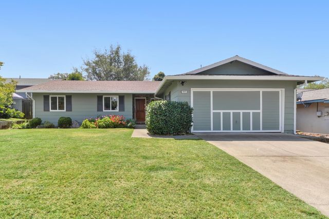 6910 Pintado Ct, Fair Oaks, CA 95628