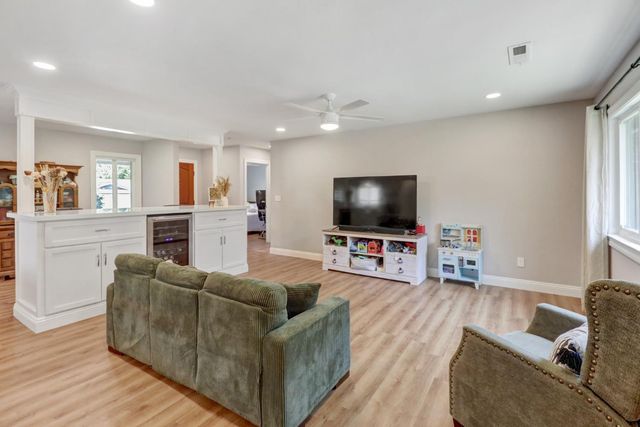 6910 Pintado Ct, Fair Oaks, CA 95628