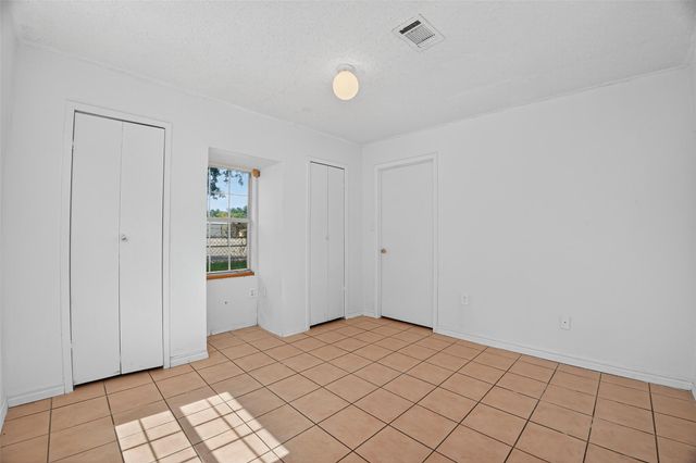 803 Hays Street, Cleveland, TX 77327