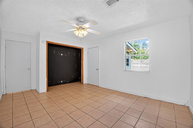 803 Hays Street, Cleveland, TX 77327