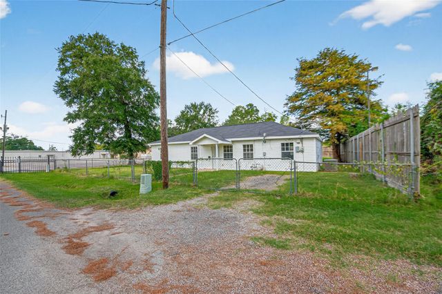803 Hays Street, Cleveland, TX 77327