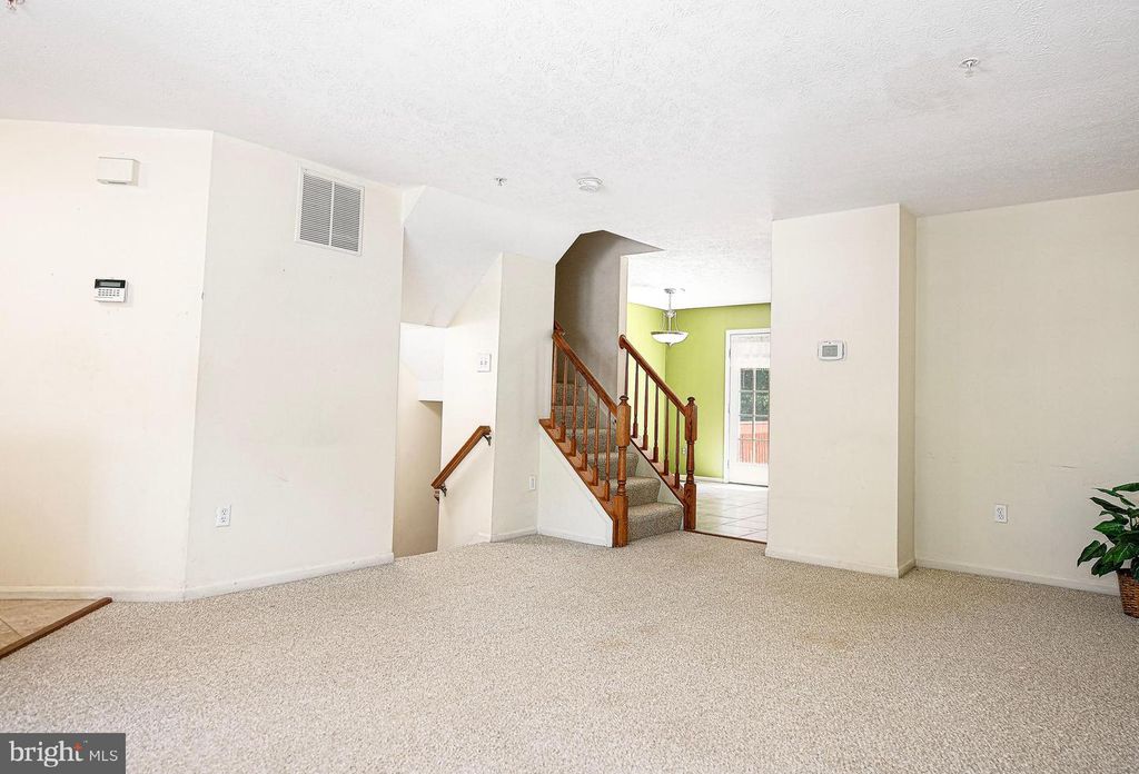 Image 14 of property listing at 405 ASHTON LN, Abingdon, MD 21009