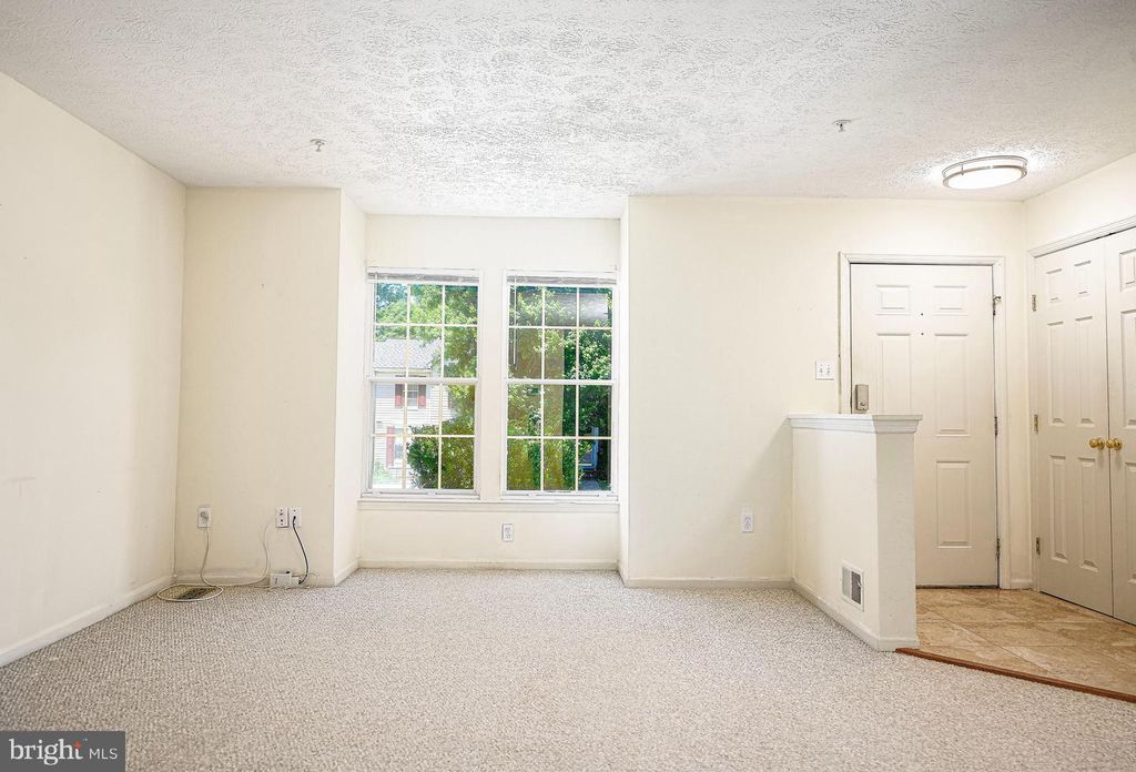 Image 3 of property listing at 405 ASHTON LN, Abingdon, MD 21009