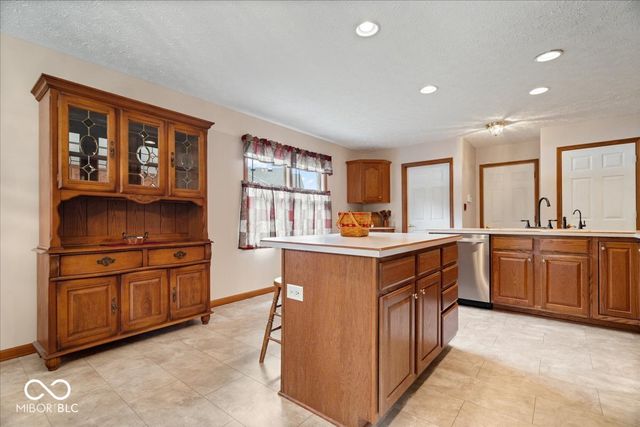 768 Robertson Court, Danville, IN 46122