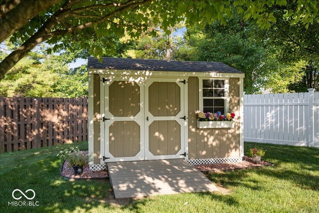 768 Robertson Court, Danville, IN 46122