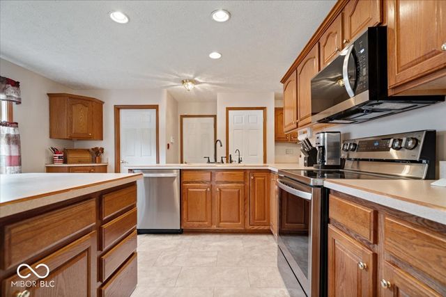 768 Robertson Court, Danville, IN 46122