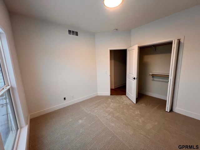 7710 S 198TH Avenue, Gretna, NE 68028