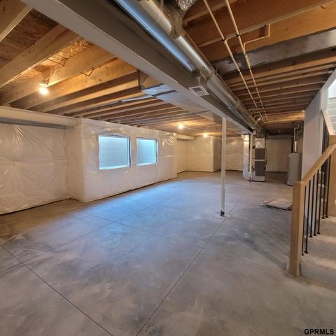 7710 S 198TH Avenue, Gretna, NE 68028