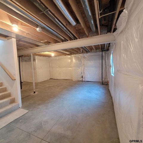 7710 S 198TH Avenue, Gretna, NE 68028