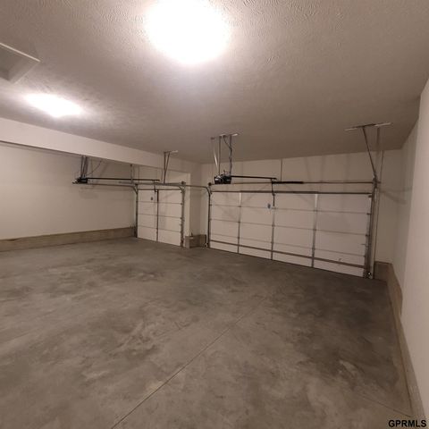 7710 S 198TH Avenue, Gretna, NE 68028