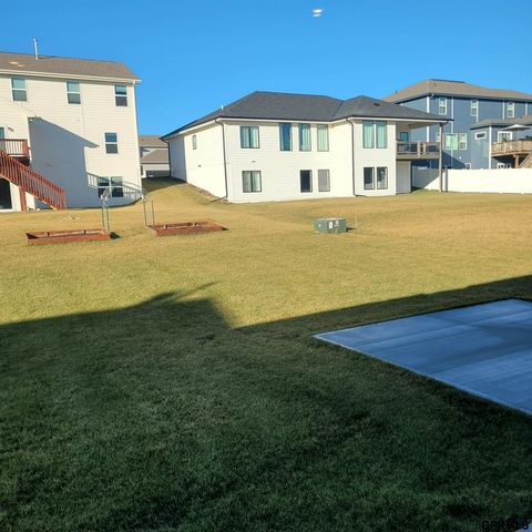 7710 S 198TH Avenue, Gretna, NE 68028