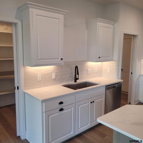 7710 S 198TH Avenue, Gretna, NE 68028