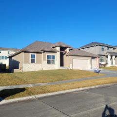 7710 S 198TH Avenue, Gretna, NE 68028