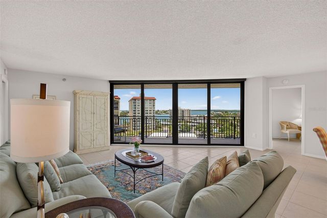 690 ISLAND WAY 909, Clearwater Beach, FL 33767