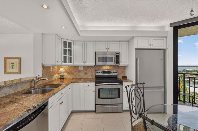690 ISLAND WAY 909, Clearwater Beach, FL 33767