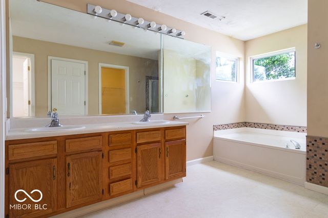 3508 Limelight Lane, Whitestown, IN 46075