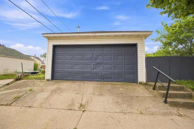 4892 N 26th STREET, Milwaukee, WI 53209
