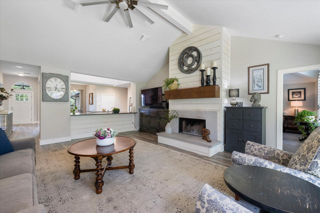 147 Long Wood Avenue Ave, Lakeway, TX 78734