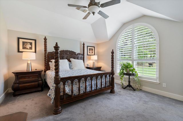 147 Long Wood Avenue Ave, Lakeway, TX 78734