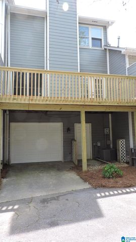 2202 Ascot Ln, Birmingham, AL 35216