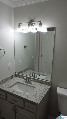 2202 Ascot Ln, Birmingham, AL 35216