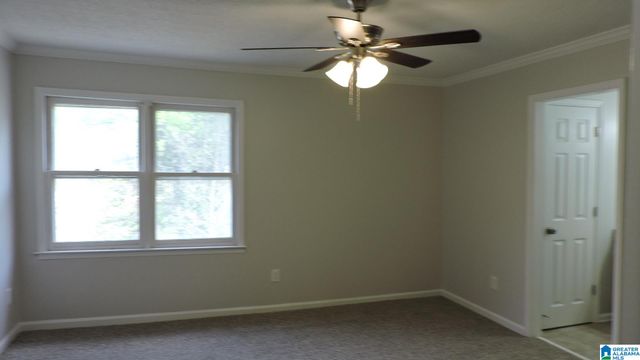 2202 Ascot Ln, Birmingham, AL 35216