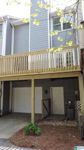 2202 Ascot Ln, Birmingham, AL 35216