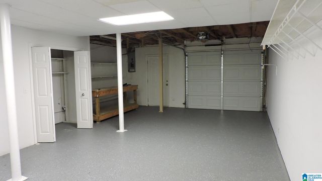 2202 Ascot Ln, Birmingham, AL 35216