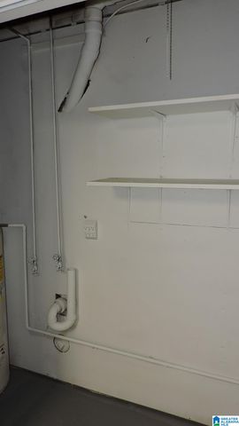 2202 Ascot Ln, Birmingham, AL 35216