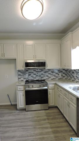 2202 Ascot Ln, Birmingham, AL 35216