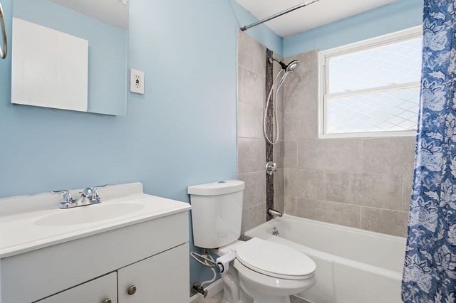 17 Orchard L, Haverhill, MA 01830