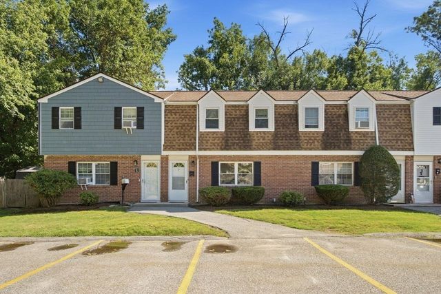 17 Orchard L, Haverhill, MA 01830
