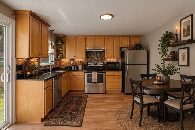 17 Orchard L, Haverhill, MA 01830