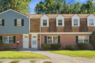 17 Orchard L, Haverhill, MA 01830
