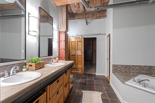 490 Marietta NW Street 101, Atlanta, GA 30313