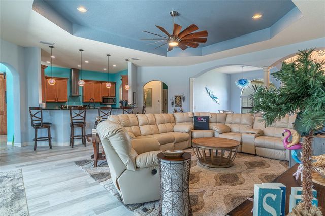 1394 OAKMONT DRIVE, Winter Haven, FL 33884