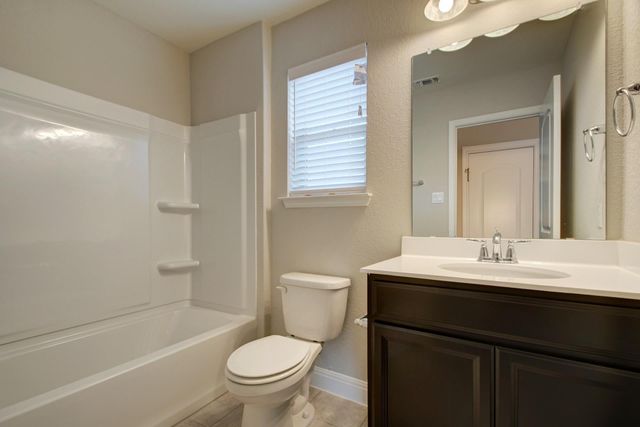 1051 Kenney Fort XING 86, Round Rock, TX 78665