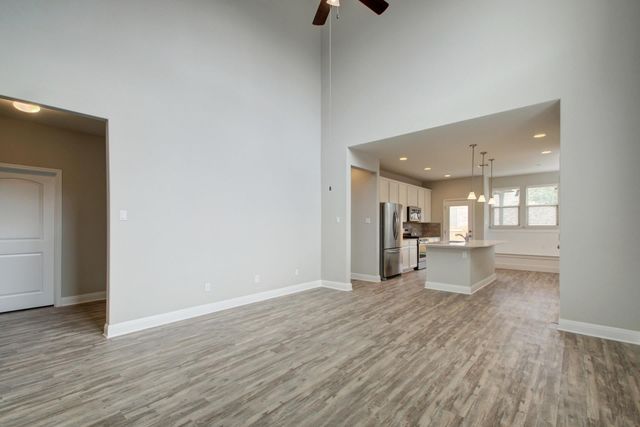 1051 Kenney Fort XING 86, Round Rock, TX 78665