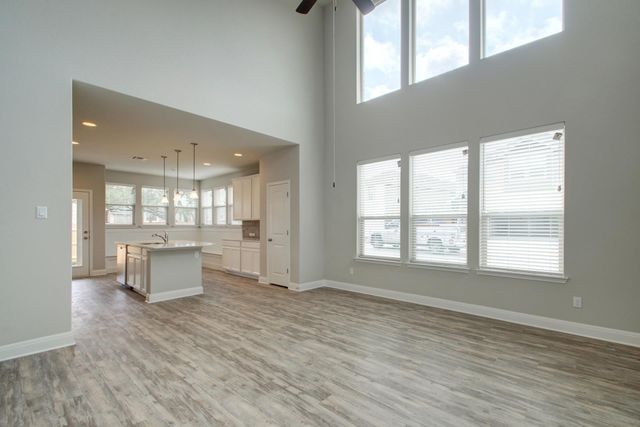 1051 Kenney Fort XING 86, Round Rock, TX 78665