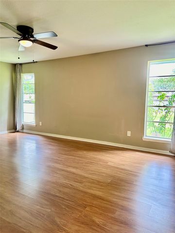 2414 Manila Lane, Houston, TX 77043
