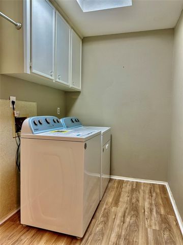 2414 Manila Lane, Houston, TX 77043