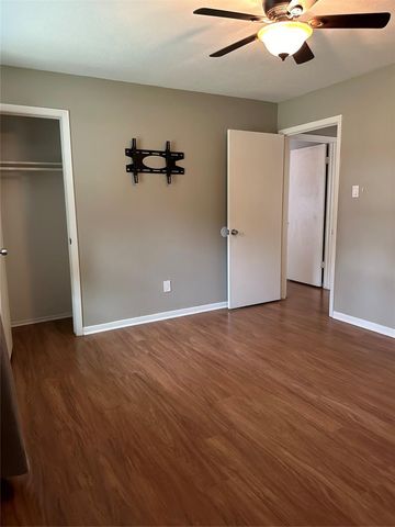 2414 Manila Lane, Houston, TX 77043
