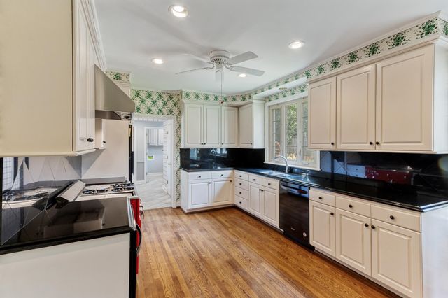 3790 WALNUT GROVE RD, Memphis, TN 38111