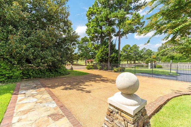 3790 WALNUT GROVE RD, Memphis, TN 38111