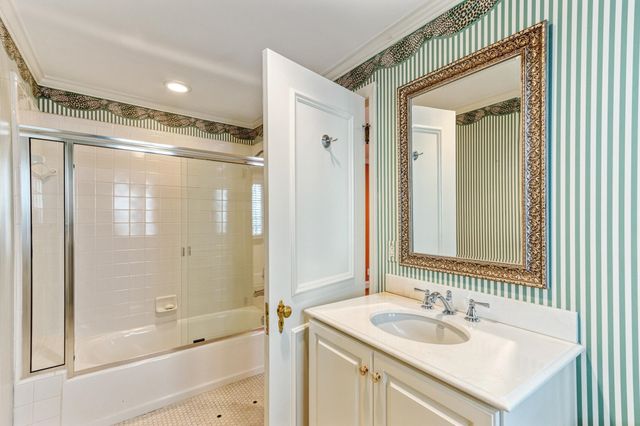 3790 WALNUT GROVE RD, Memphis, TN 38111