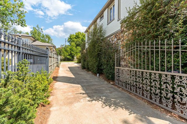 3790 WALNUT GROVE RD, Memphis, TN 38111