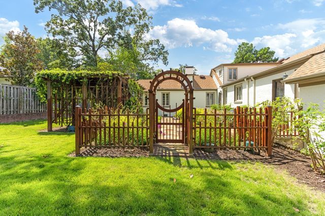 3790 WALNUT GROVE RD, Memphis, TN 38111