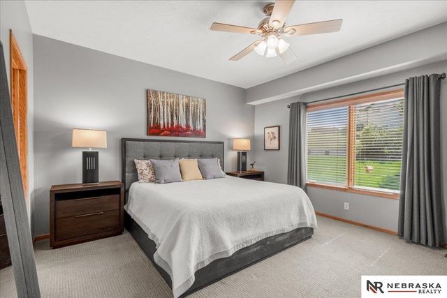 4821 Gleneagle Court, Lincoln, NE 68526