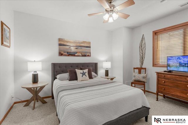 4821 Gleneagle Court, Lincoln, NE 68526